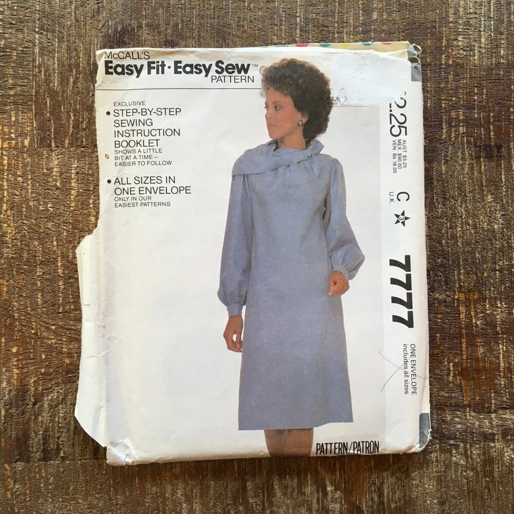 McCalls Sewing Pattern 7777 Womens Pullover Dress w/ Scarf Cap Sleeve 6-20 UNCUT